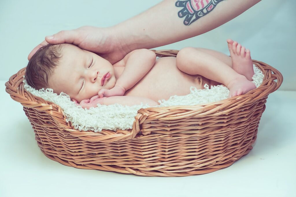 The Benefits of Using a Moses Basket for Your Newborn