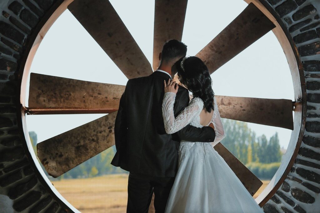 Rustic Weddings: Perfect Venues are Barns