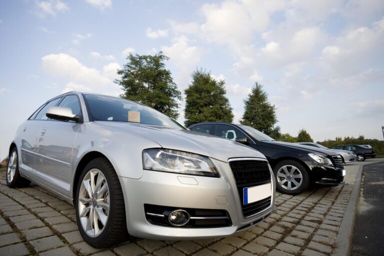 Efficient Parking Solutions with a Lift