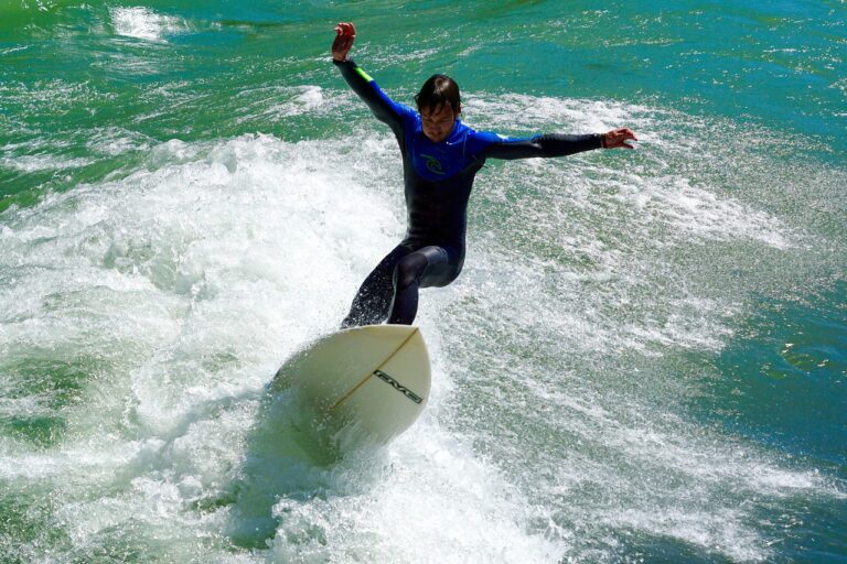 Innovative Way to Surf: The Electric Way-doo e-Foil
