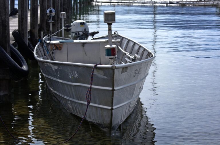 Find the Best Outboard Dealers in the UK