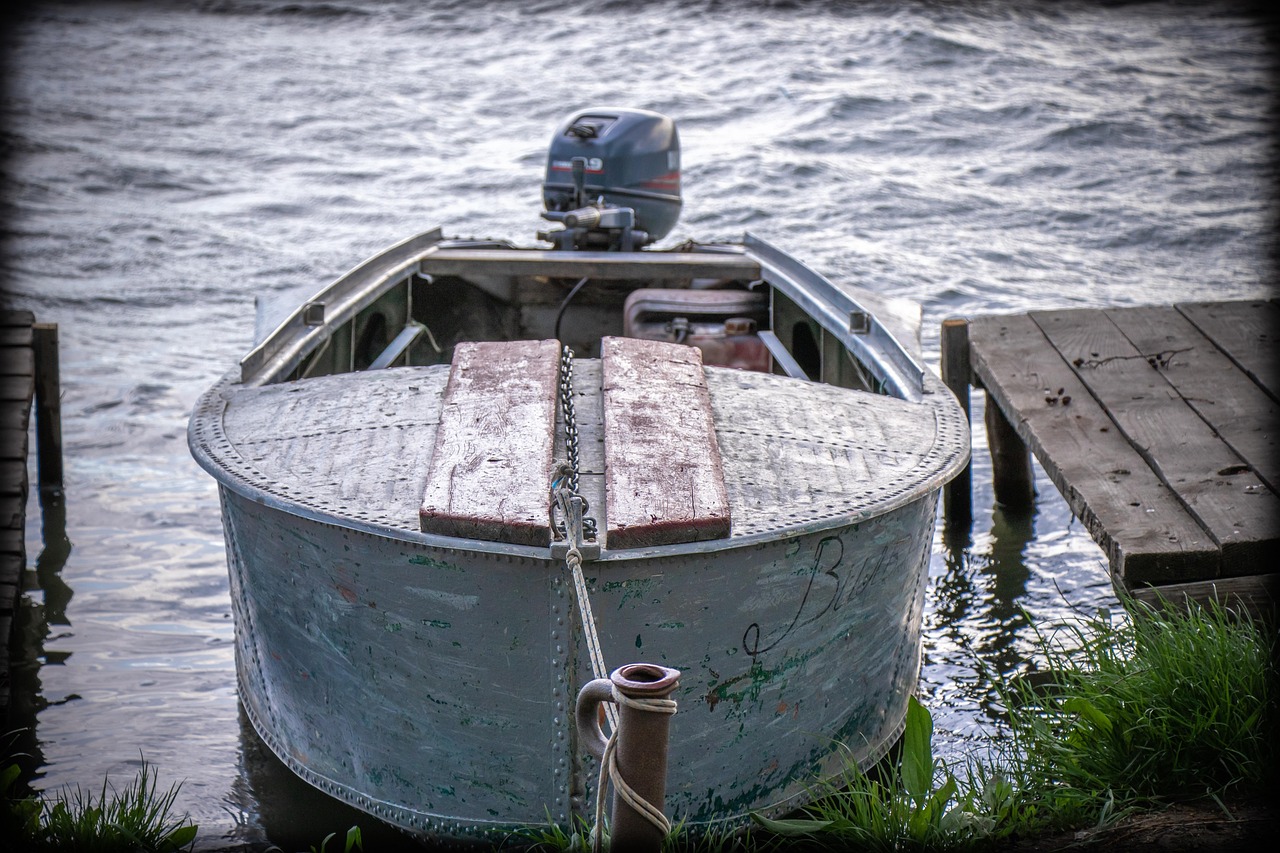 powerboat-4220350_1280