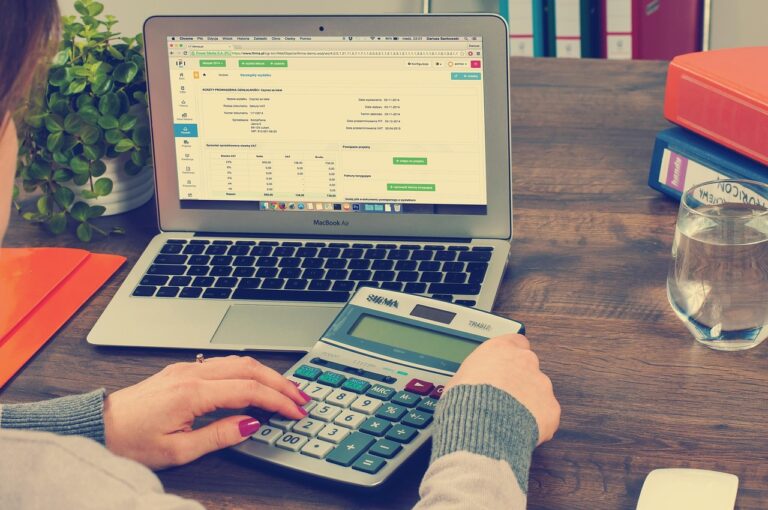Employ a Trustworthy Tax Return Accountant Every Year